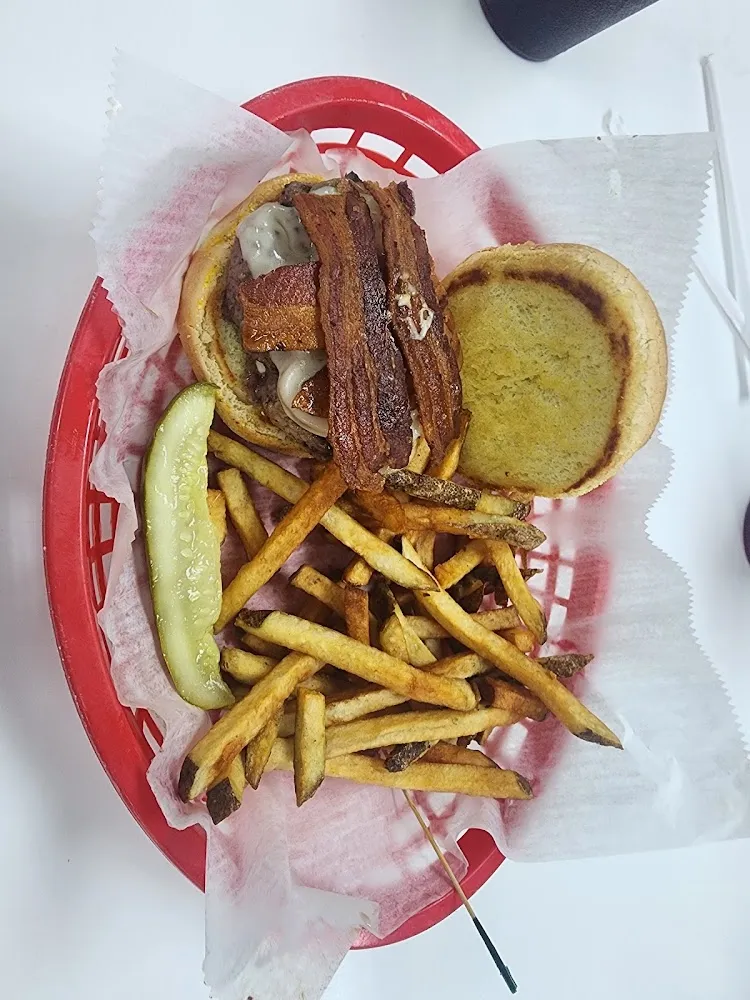 Meatloaf Sandwich & Fries